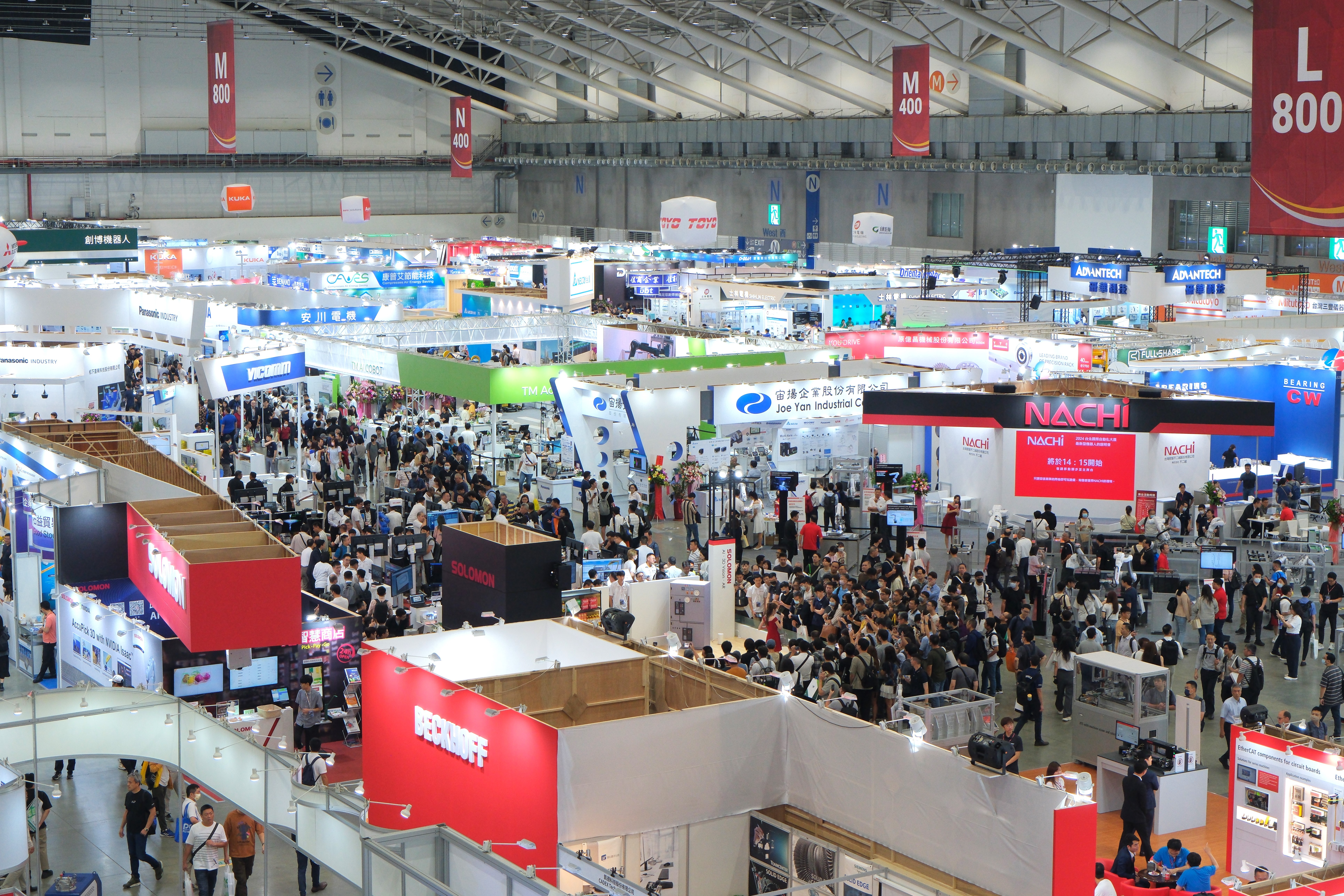 「Intelligent Asia 2024」南港一館展會盛況，吸引來自全球的專業觀眾與買主