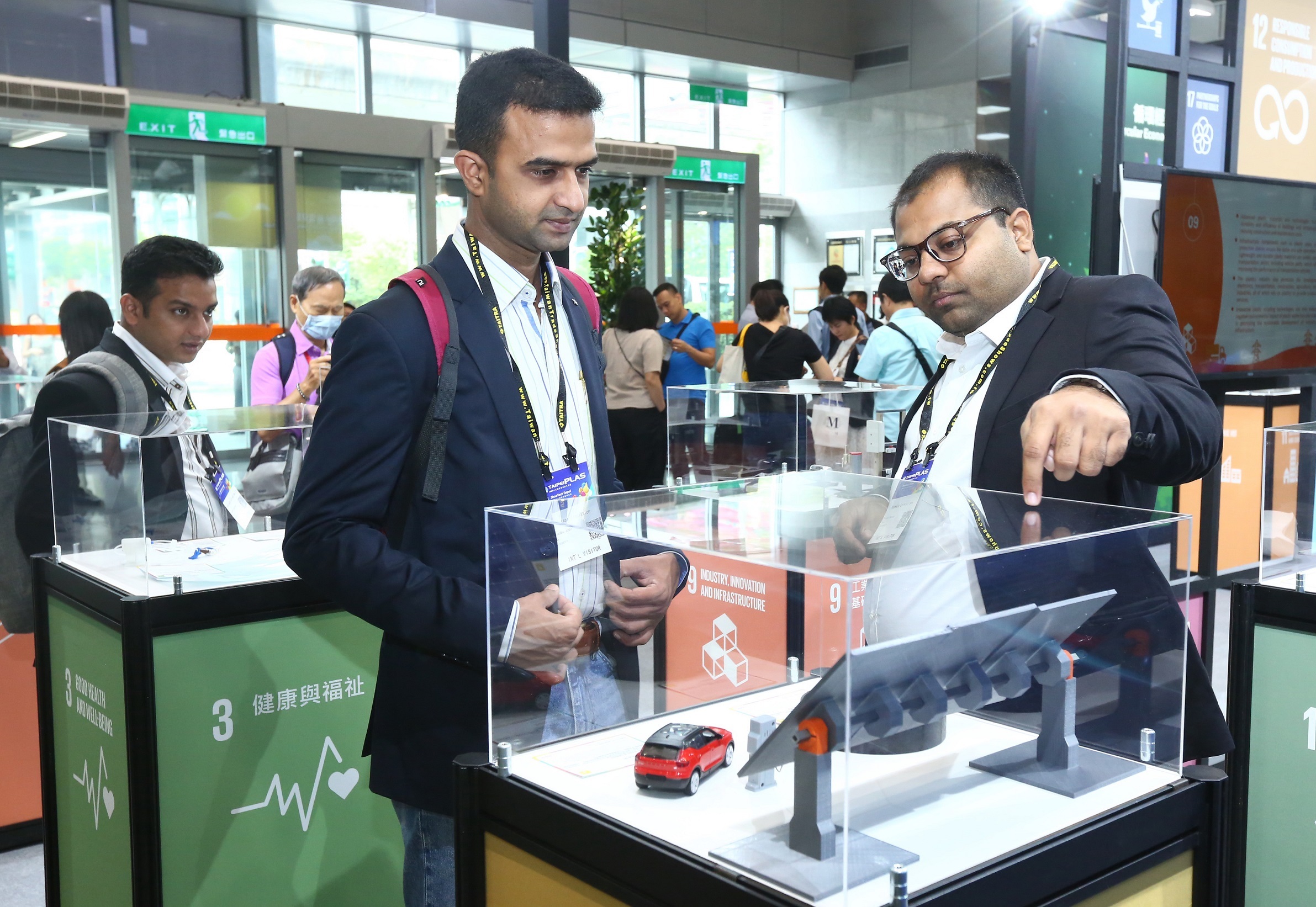 TaipeiPLAS 2024展中國外買主專注參觀「SDGs in Plastic Innovation」特展